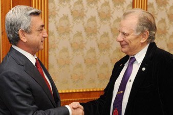 Жорес Алферов избран почетным членом Академии наук Армении