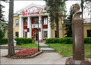 В Дубне состоялась 110-я сессия Ученого Совета ОИЯИ
