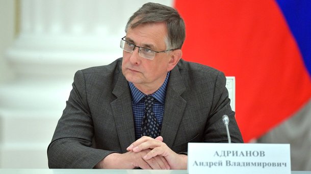 Директор Национального научного центра морской биологии Дальневосточного отделения РАН Андрей Адрианов на встрече с академиками Российской академии наук.
